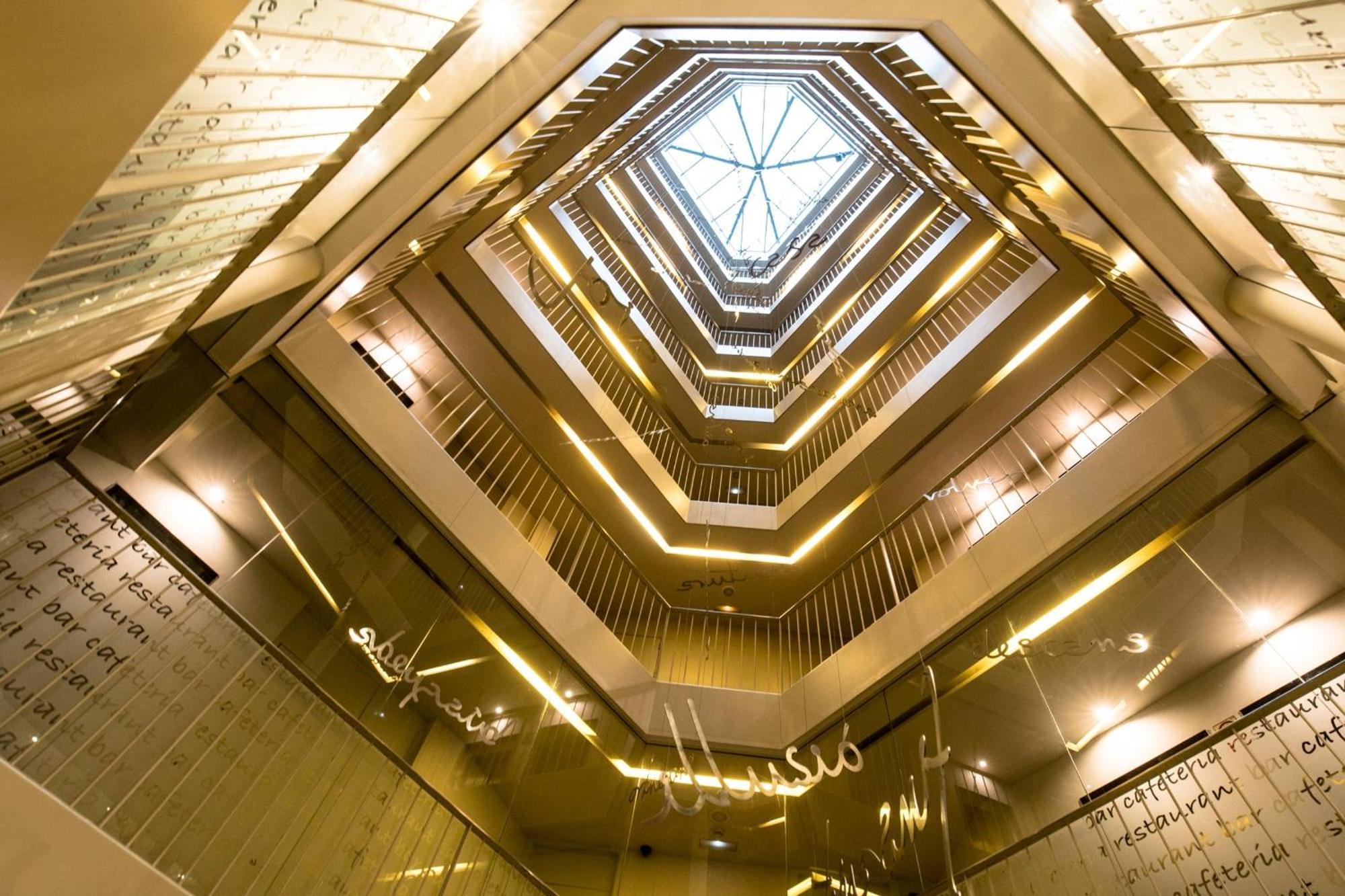 Sercotel Amister Art Hotel Barcelona Bagian luar foto